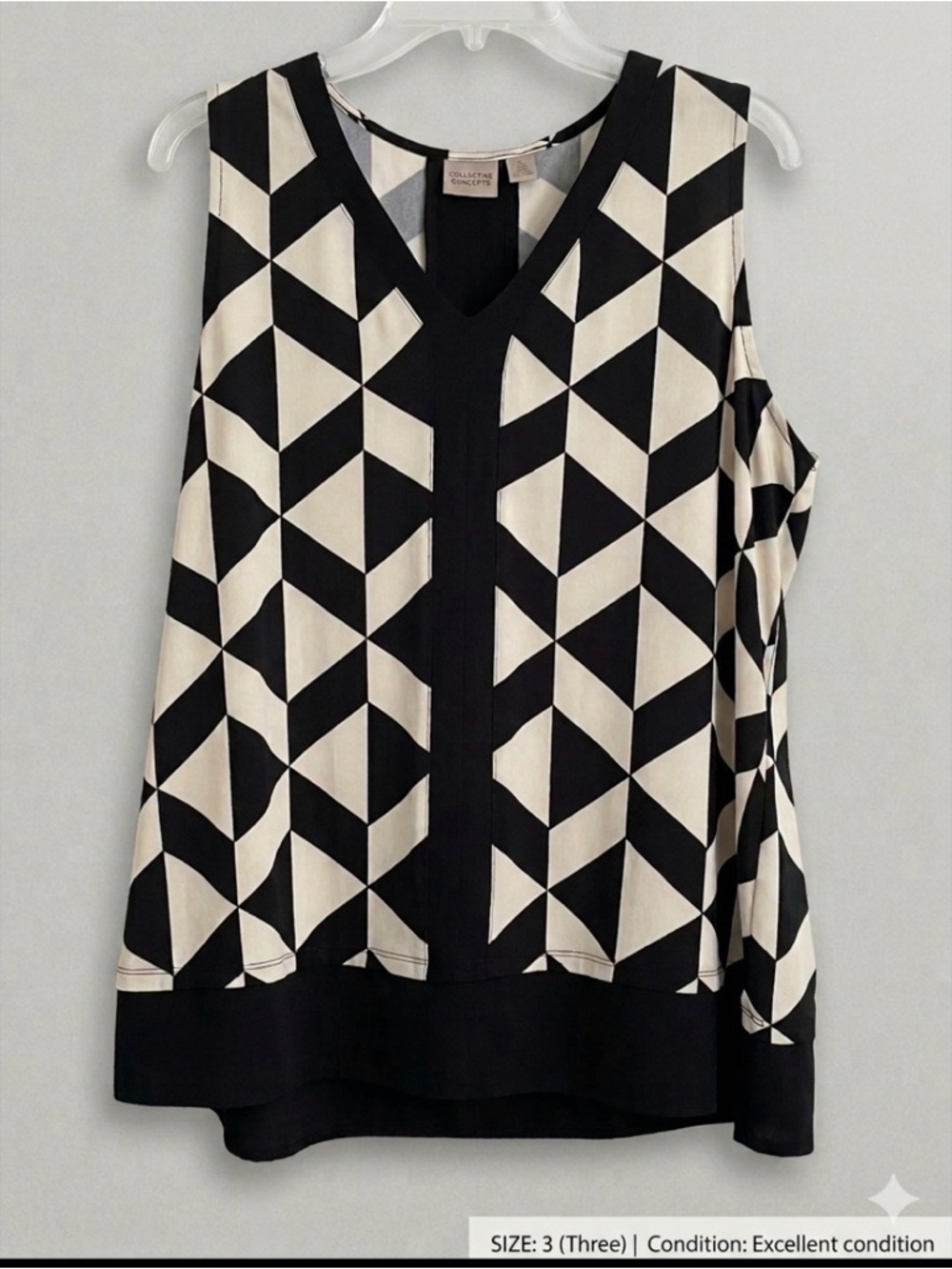 Chico's Black and Cream Geometric V-Neck Sleeveless Camisole size 3 plus size